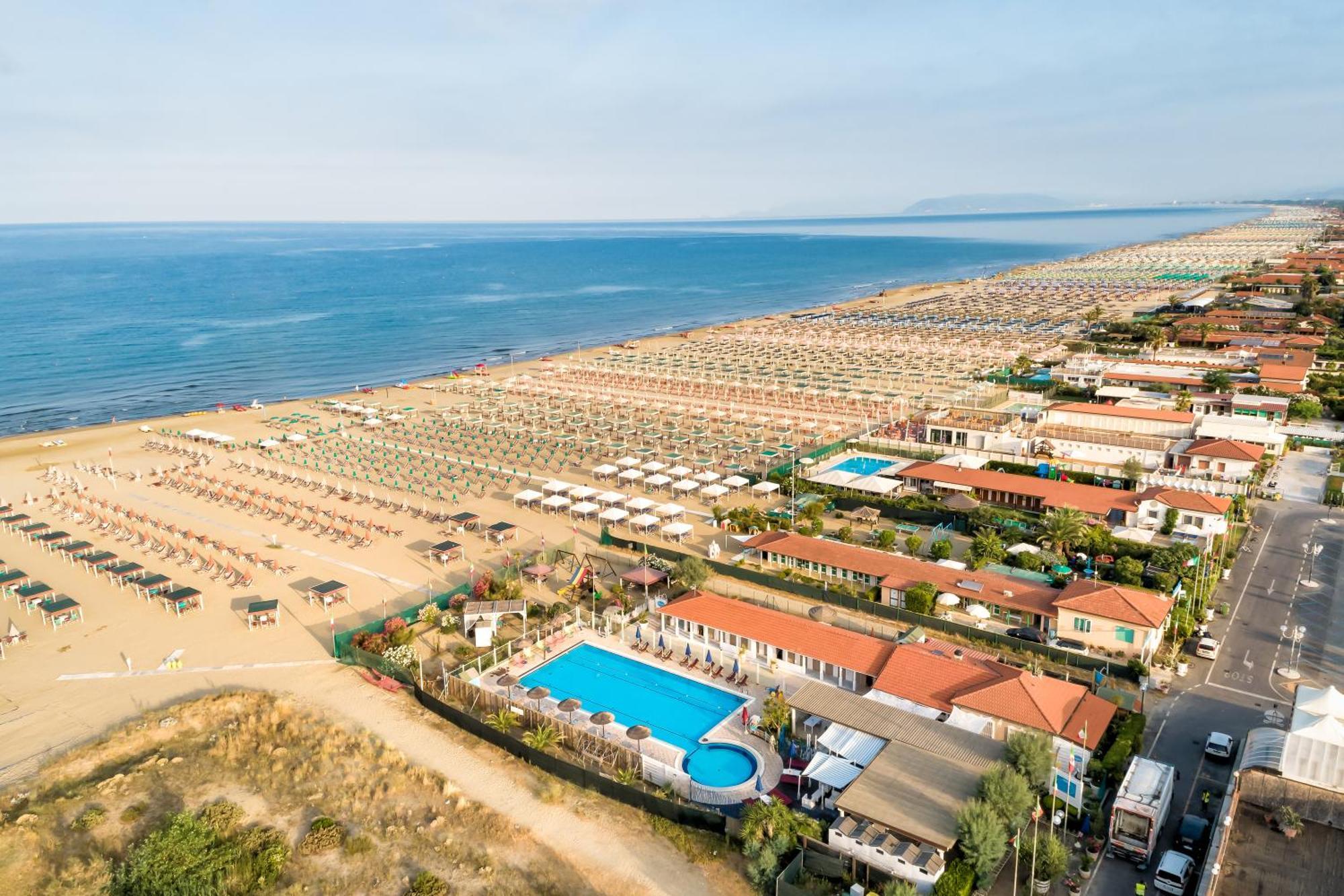 Il Gladiolo - Focette 100Mt From Sea - Happy Rentals مارينا دي بييتراسانْت المظهر الخارجي الصورة