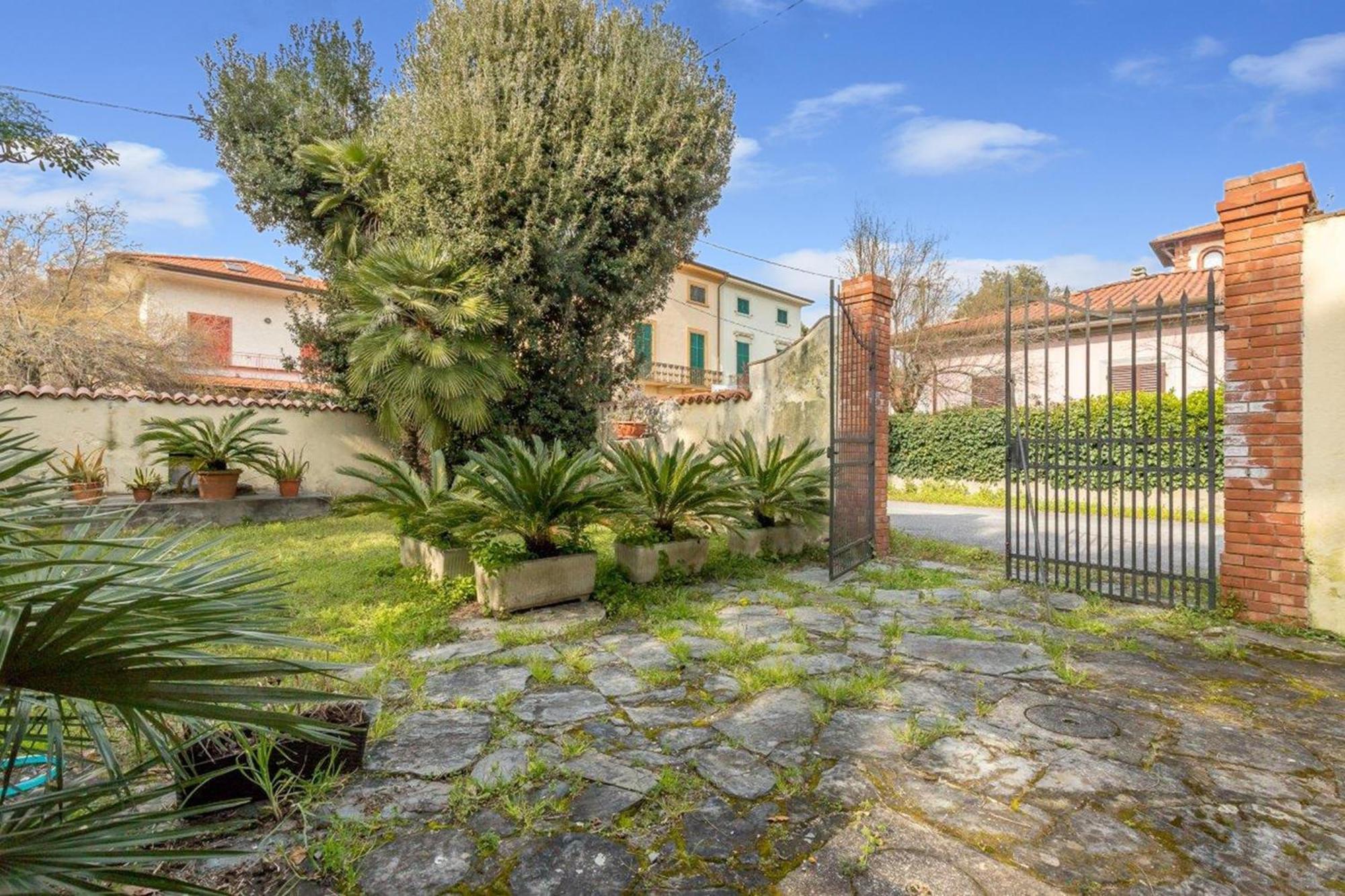 Il Gladiolo - Focette 100Mt From Sea - Happy Rentals مارينا دي بييتراسانْت المظهر الخارجي الصورة